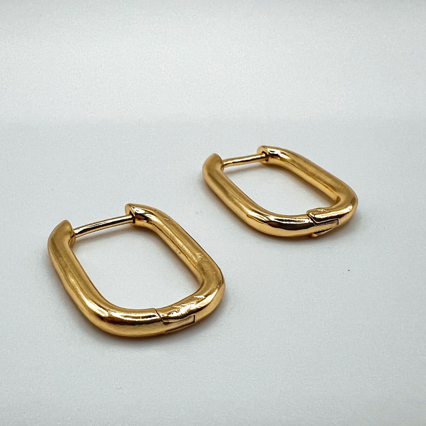 Stella Hoops